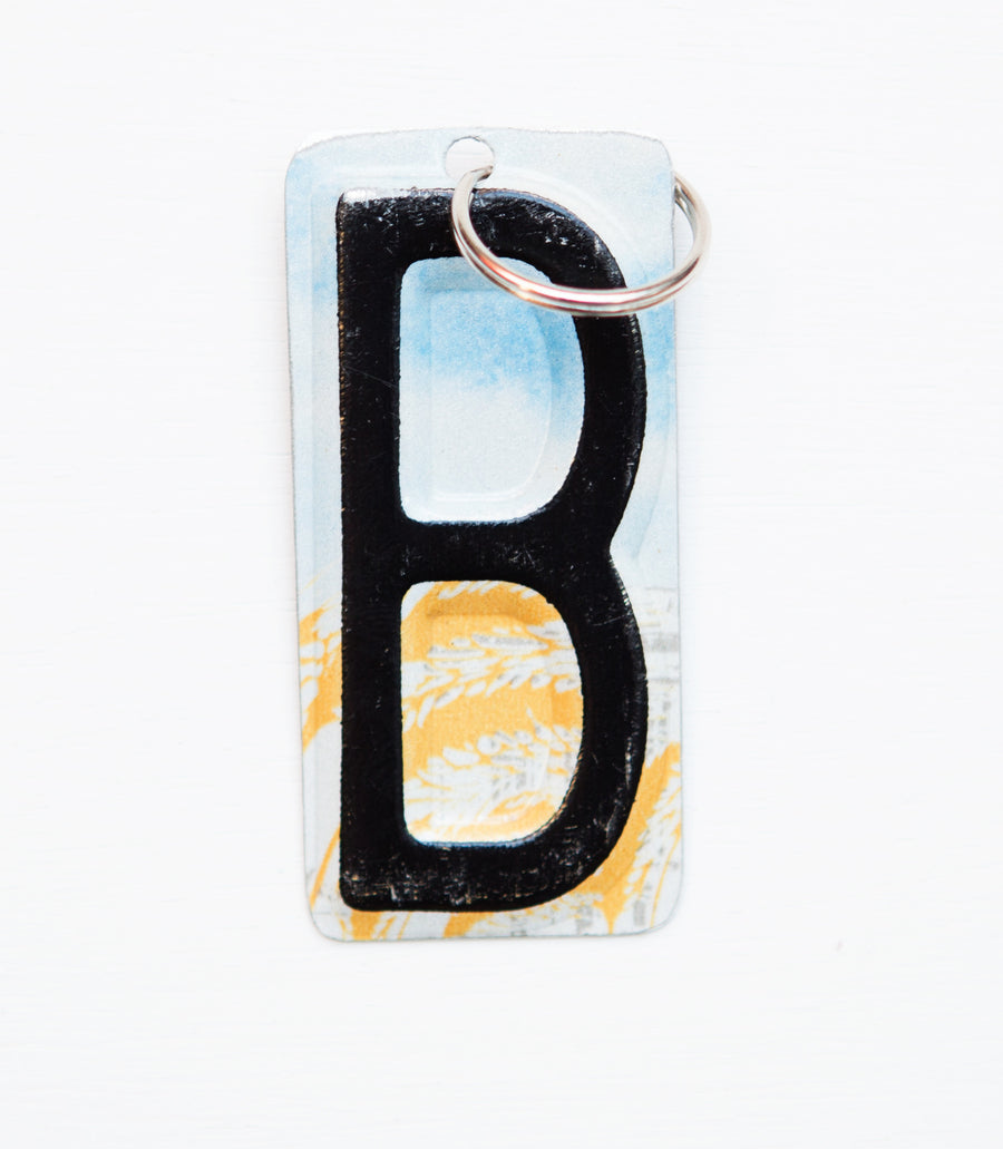 LETTER B KEY CHAIN - Unique Pl8z