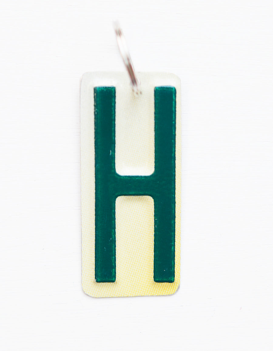 LETTER H KEY CHAIN - Unique Pl8z