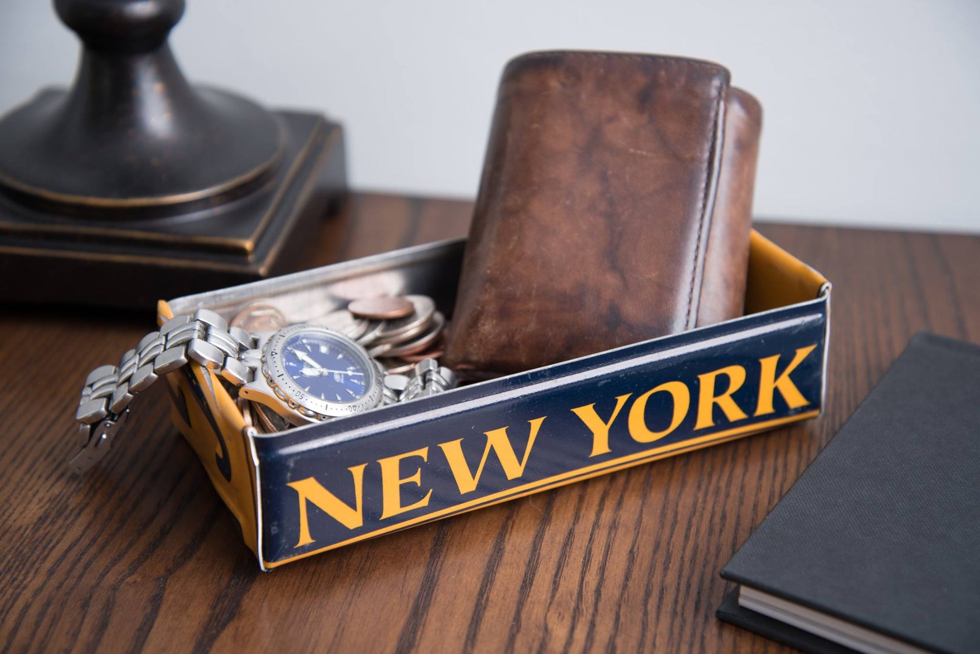 A LICENSE PLATE TRAY - Desk Organizer