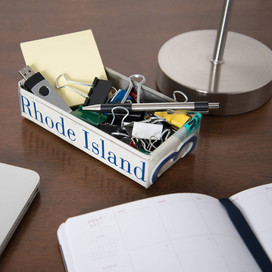 A LICENSE PLATE TRAY - Desk Organizer