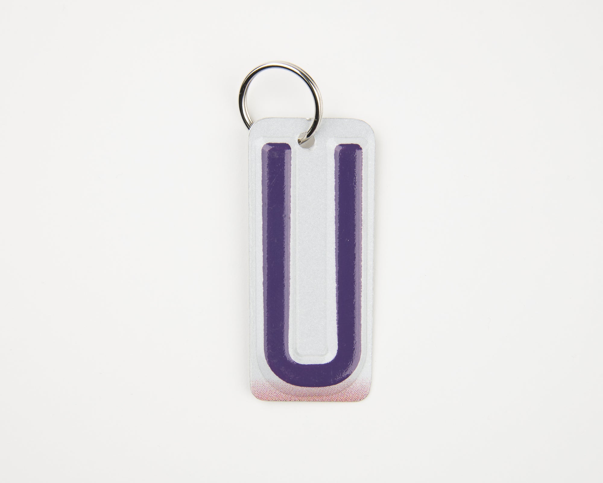 LETTER U KEY CHAIN - Unique Pl8z