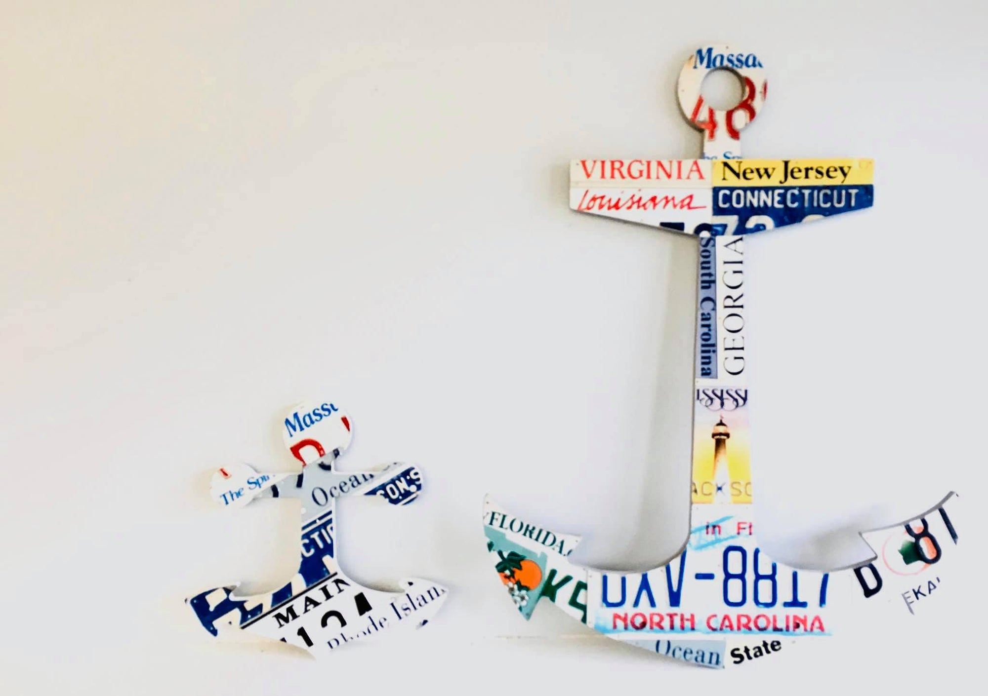 PINEAPPLE SHAPE  Recycled License Plate Art - Unique Pl8z